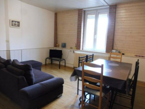 Appartement spacieux dans rue calme
